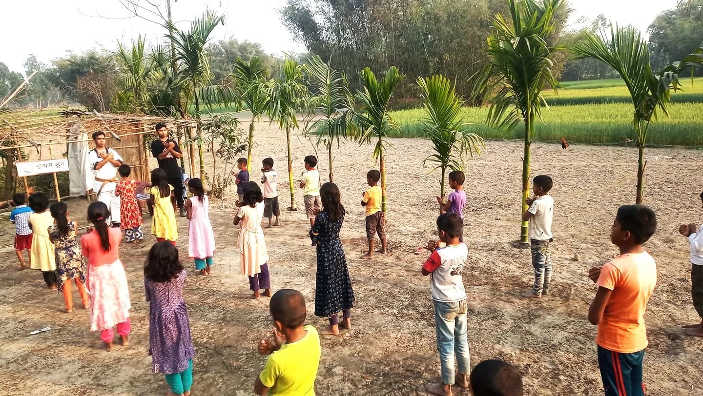 Village children at a Satyapon outreach session